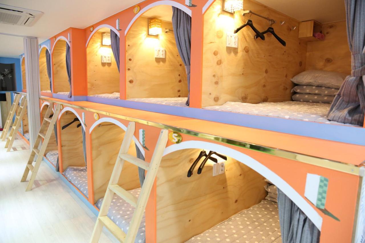 Coco Capsule Guesthouse Busan Exterior foto